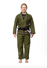 Fuji - Suparaito Pearl Weave Womens BJJ Gi - Army Green/Pink - Jitsu Armor
